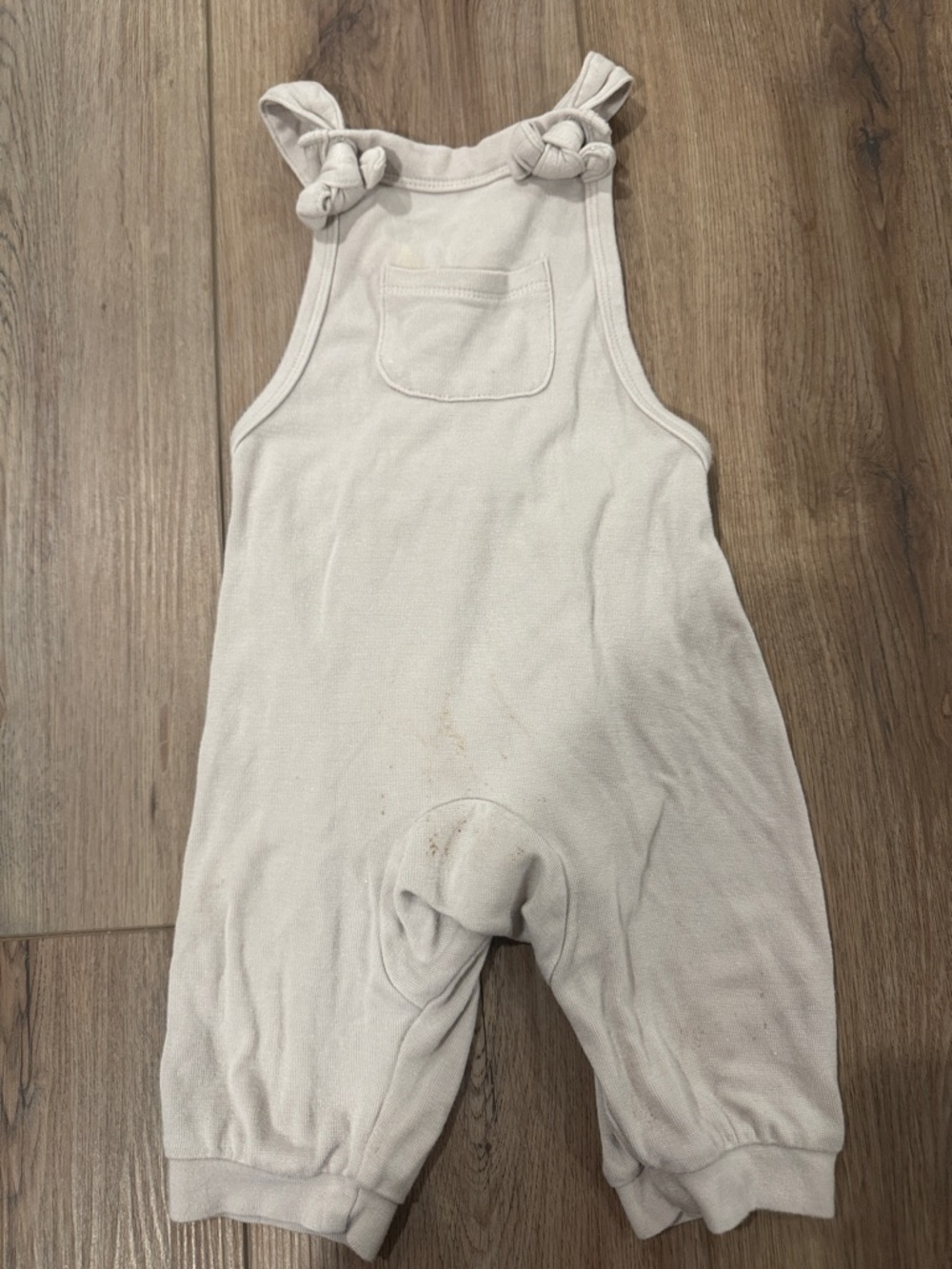 Kyte BABY Bamboo Jersey Overall in Oat - 6-12m - Picture 3 of 12